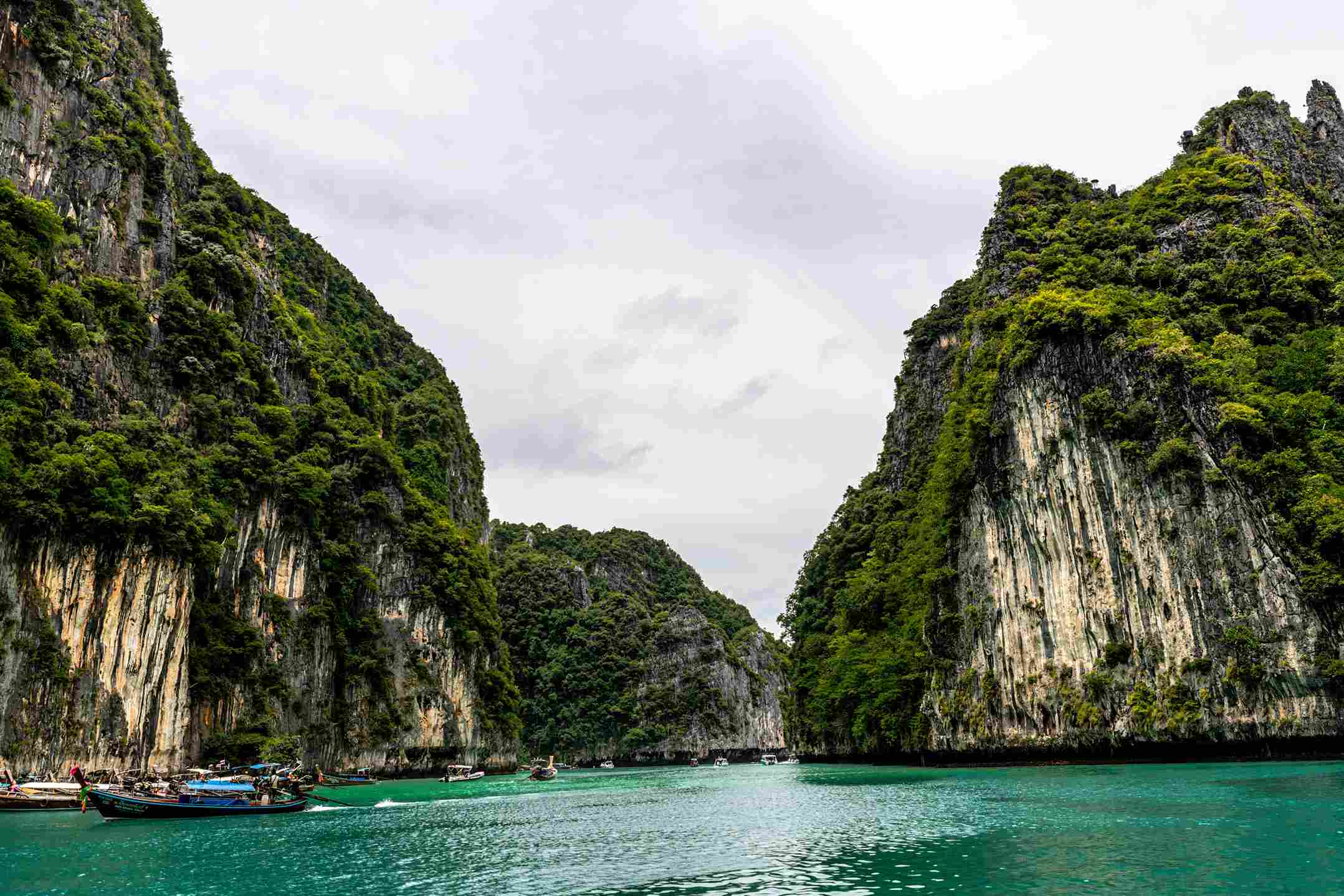Thailand Travel Guide: Beaches, Temples